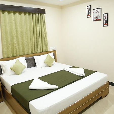 Hotel New Amirtham Inn Palni Exterior foto